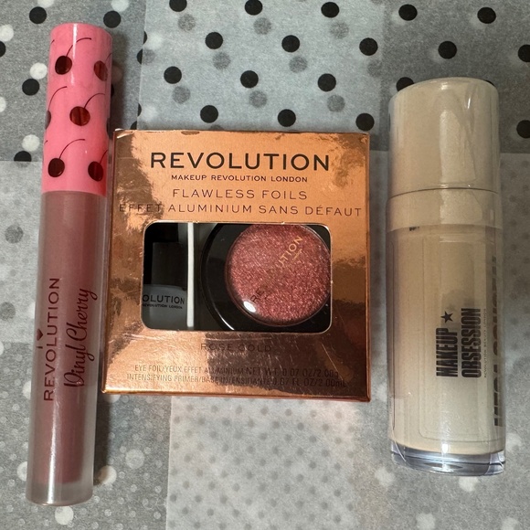 2. Makeup by Revolution. - Picture 1 of 4